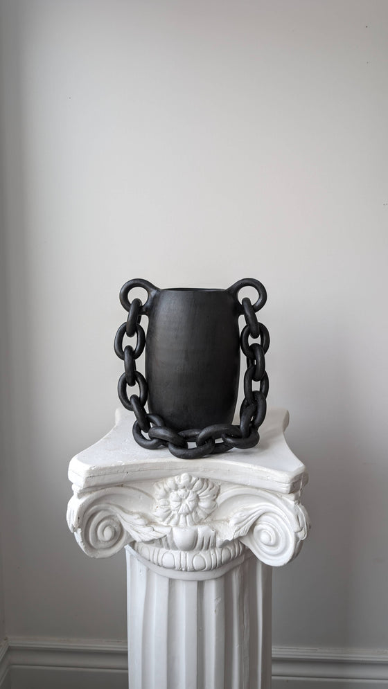 Ceramic Chain Vase