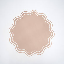  Wavy Scallop Paper Placemats